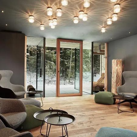 Hotel Excelsior Dolomites Life 4*