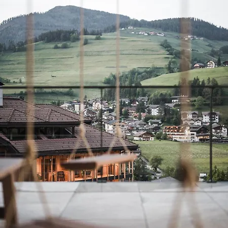 Excelsior Dolomites Life Hotel San Vigilio Di Marebbe
