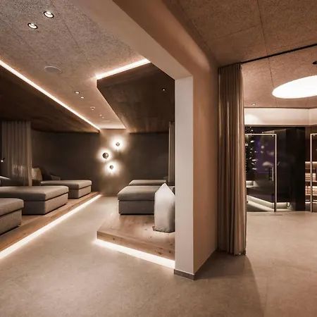 Excelsior Dolomites Life Hotel 4*