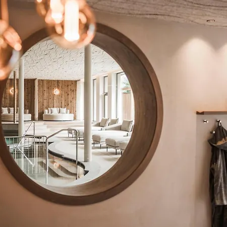 Hotel Excelsior Dolomites Life 4*