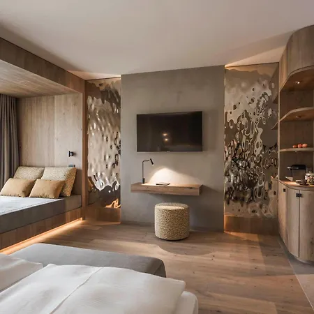 Excelsior Dolomites Life 4*